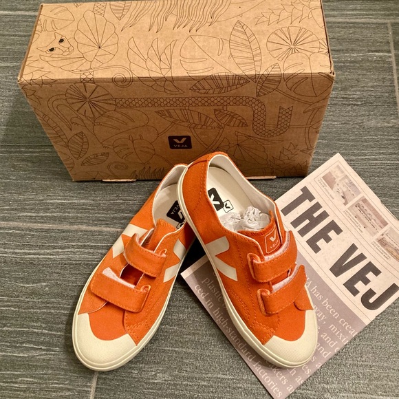 NIB VEJA sneakers size 12.5US/30EUR - Picture 2 of 7